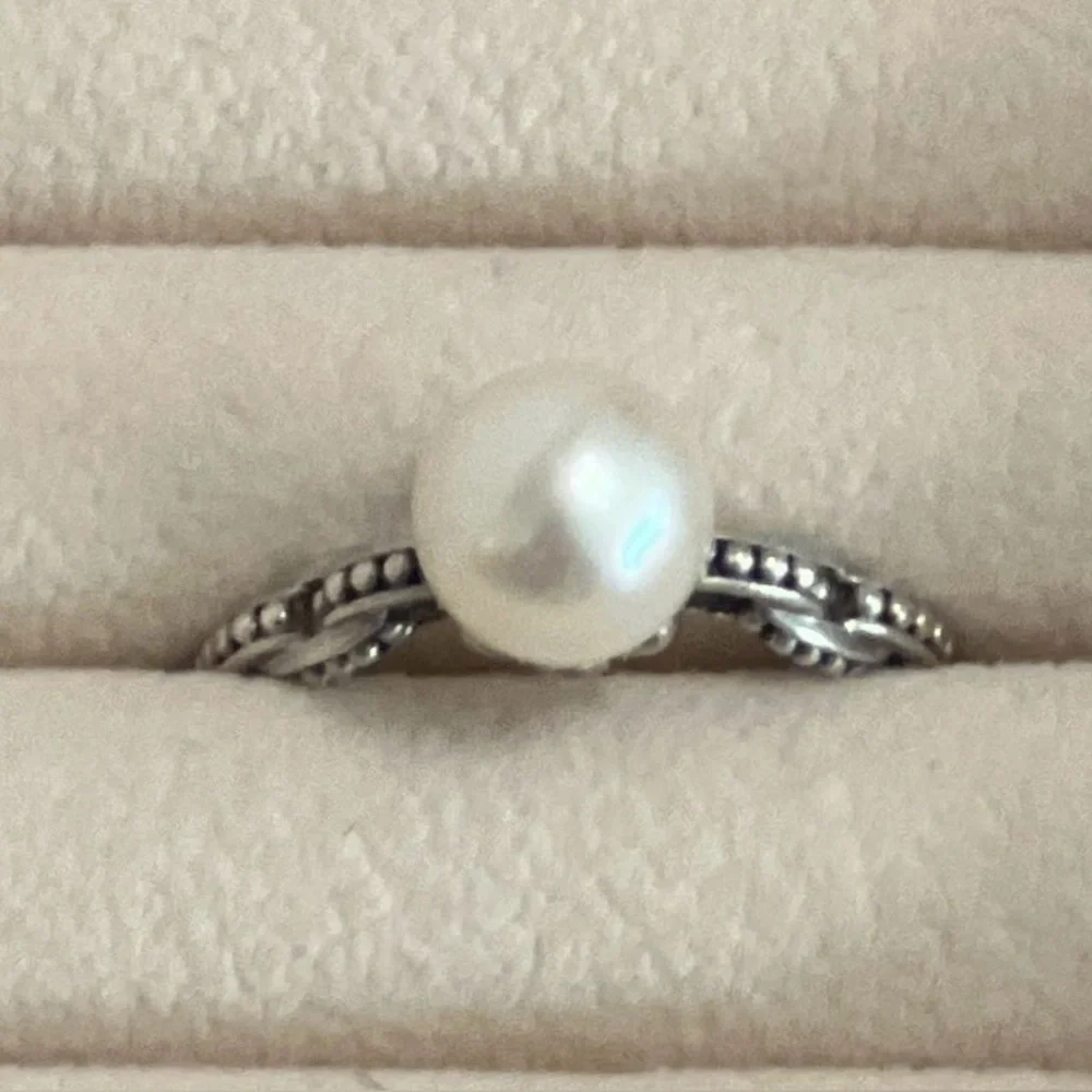 SALE! LAGOS Luna Pearl ring, Size 7, Sterling Silver Caviar beading - Picture 4 of 8